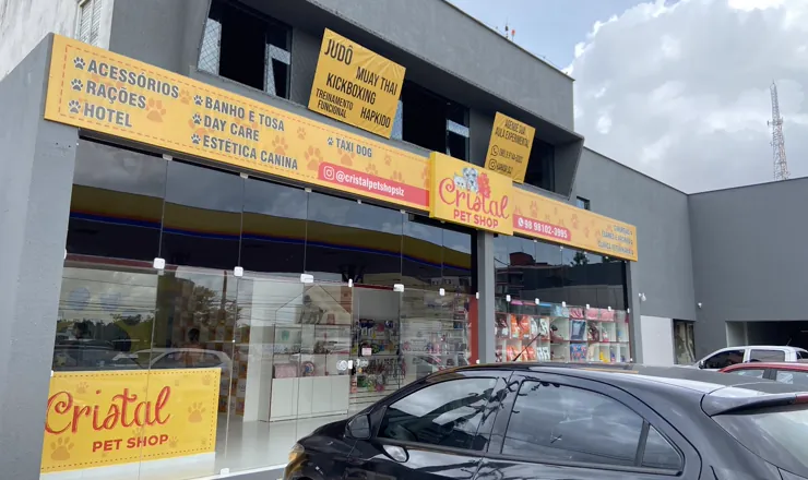 Fachada da Cristal na Av. São Luís Rei de França, em São Luís